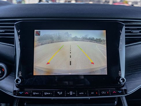 Used 2024 Jeep Wagoneer L Series II w/ Flexible Seating Group image 30