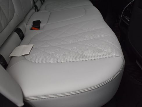 New 2026 BMW X5 sDrive40i w/ M Sport Package image 22