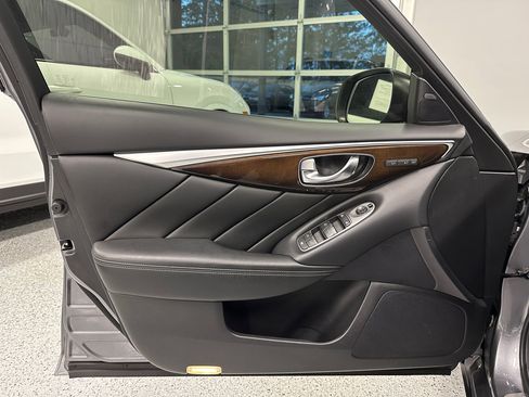 Used 2016 INFINITI Q50 Sport image 17