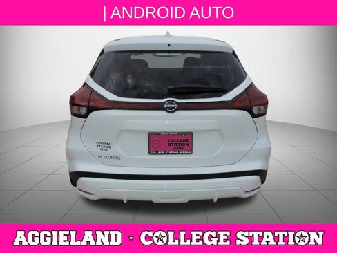 Certified 2023 Nissan Kicks S FWD image 5