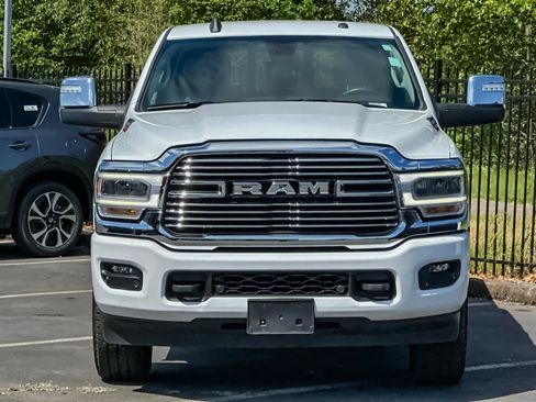 Used 2024 RAM 2500 Laramie AWD/4WD image 8