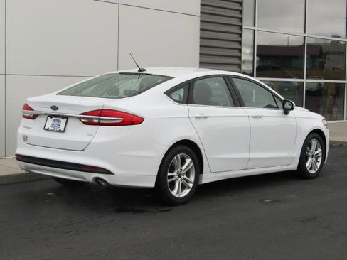 Used 2018 Ford Fusion SE image 6