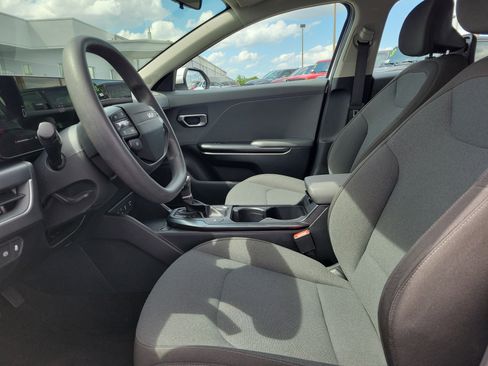 Used 2025 Kia K4 FWD image 14