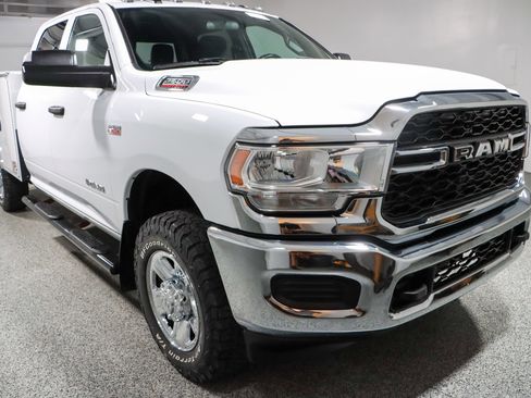 Used 2022 RAM 2500 Tradesman AWD/4WD image 5