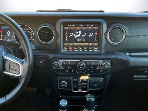 Certified 2022 Jeep Gladiator Overland w/ Popular Equipment Package image 11