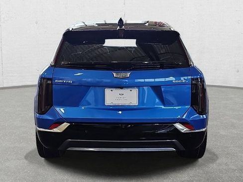 New 2026 Cadillac Optiq Luxury 2 image 6