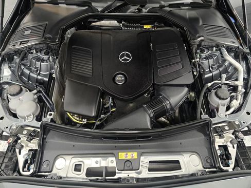 Used 2024 Mercedes-Benz C 300 4MATIC Sedan w/ Exclusive Trim Package image 10