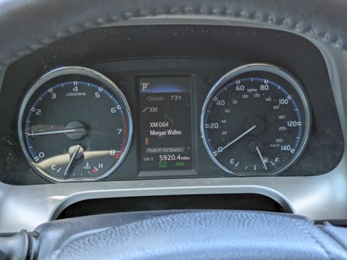 Used 2017 Toyota RAV4 Limited FWD image 20