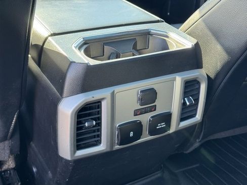 Used 2017 Ford F150 Lariat w/ Equipment Group 502A Luxury image 11