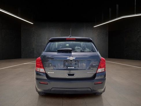 Used 2016 Chevrolet Trax LS w/ LPO, Protection Package FWD image 6