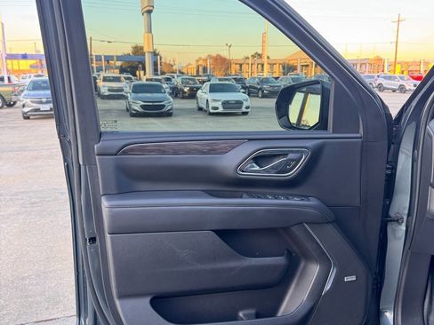 Used 2021 Chevrolet Tahoe LT w/ LT Signature Plus Package image 7