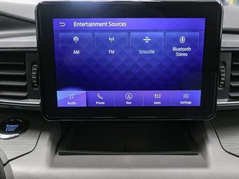 Used 2023 Ford Explorer XLT w/ Equipment Group 202A AWD/4WD image 32