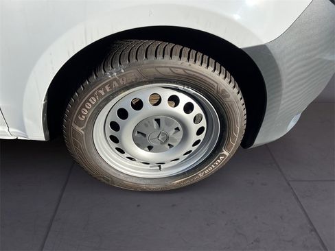 Used 2020 Mercedes-Benz Metris image 14