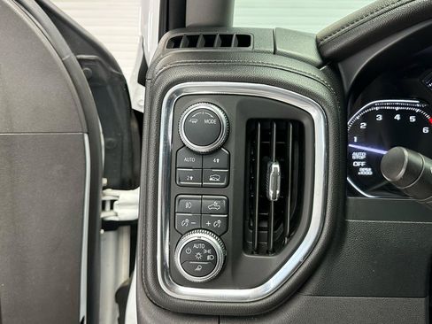 Used 2020 GMC Sierra 1500 SLT w/ SLT Premium Package AWD/4WD image 21
