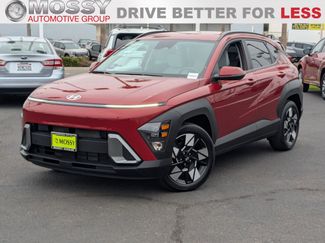 Used 2025 Hyundai Kona SEL image 1