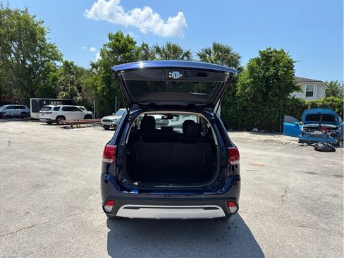 Used 2020 Mitsubishi Outlander SE FWD image 42