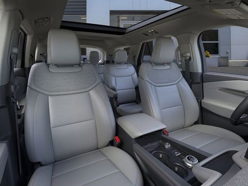 New 2026 Ford Explorer Active w/ Active Comfort Package image 10