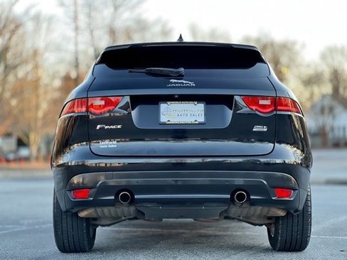 Used 2019 Jaguar F-PACE Prestige image 6