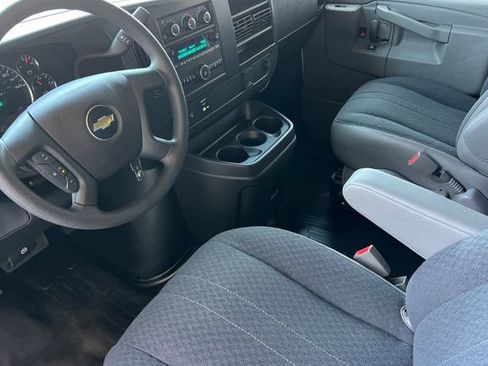 Used 2025 Chevrolet Express 2500 w/ Driver Convenience Package RWD image 10
