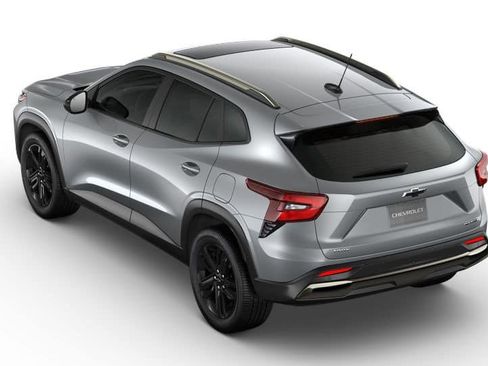 New 2025 Chevrolet Trax ACTIV w/ Sunroof Package image 29