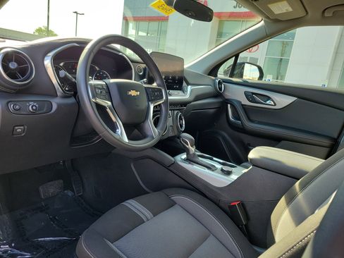 Used 2025 Chevrolet Blazer LT FWD image 19