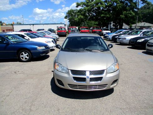 Used 2004 Dodge Stratus SXT w/ Sun & Fun Group image 3