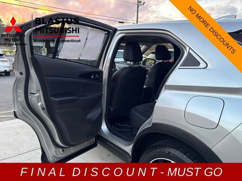 Used 2023 Mitsubishi Eclipse Cross SE image 19