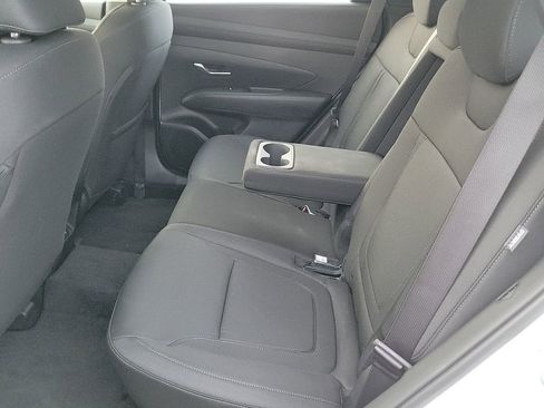Used 2025 Hyundai Tucson SE FWD image 20