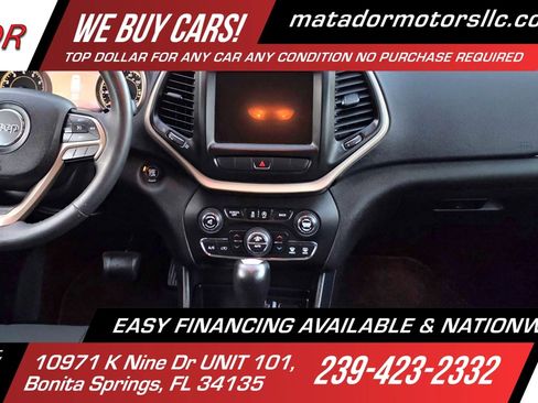 Used 2015 Jeep Cherokee Limited w/ Luxury Group FWD image 18