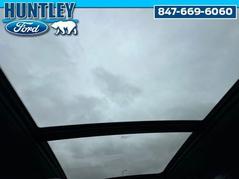 Used 2025 Jeep Compass Latitude w/ Sun & Sound Group image 17