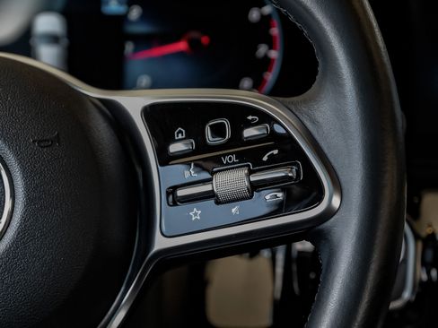 Used 2022 Mercedes-Benz GLA 250 image 18