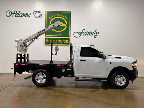 Used 2024 RAM 2500 Tradesman AWD/4WD image 10