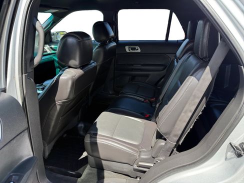 Used 2014 Ford Explorer Sport w/ Equipment Group 401A AWD/4WD image 16