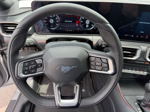 Used 2025 Ford Mustang Premium RWD image 13