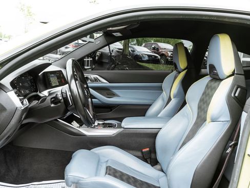 Used 2022 BMW M4 Competition w/ Executive Package RWD image 31