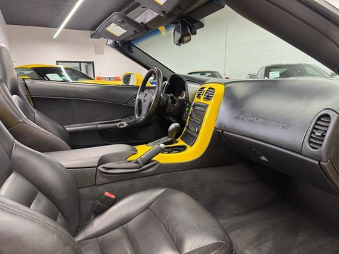 Used 2006 Chevrolet Corvette Convertible w/ Preferred Equipment Group RWD image 47