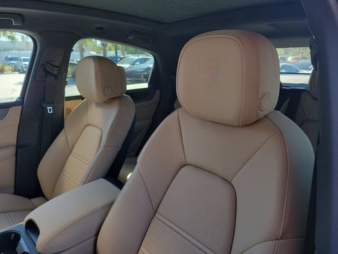New 2026 Porsche Cayenne S AWD/4WD image 5