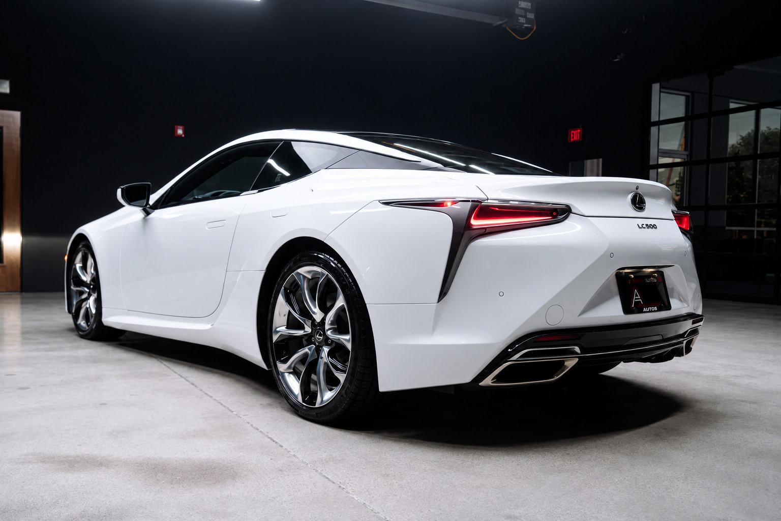 Used 2018 Lexus LC 500 Coupe RWD image 9