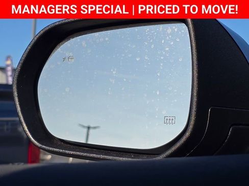 New 2026 Chevrolet Traverse LT w/ Driver Confidence Package image 32