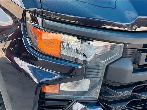 Used 2022 Chevrolet Silverado 1500 Custom Trail Boss AWD/4WD image 26