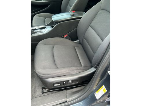 Used 2021 Chevrolet Malibu LT FWD image 11