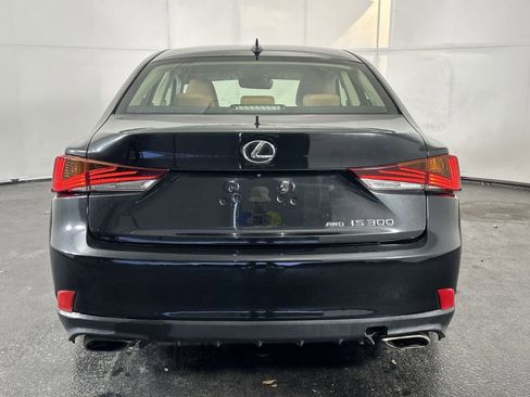 Used 2018 Lexus IS 300 AWD w/ Comfort Package image 10