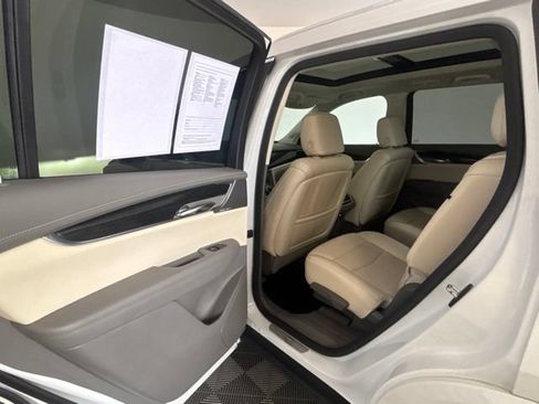 Used 2020 Cadillac XT6 Premium Luxury AWD/4WD image 20