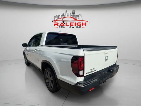Used 2020 Honda Ridgeline RTL-E image 3