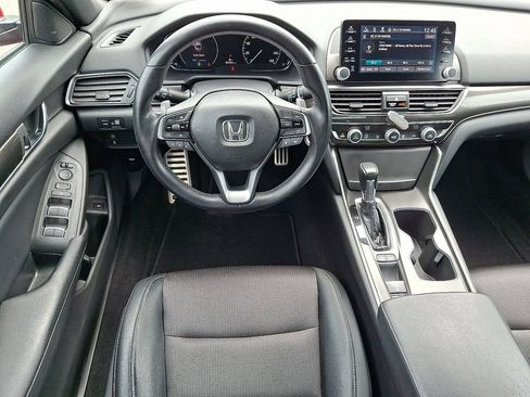 Used 2018 Honda Accord Sport image 12