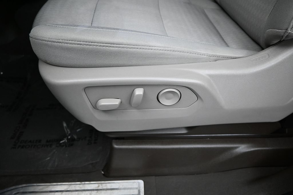 Used 2026 Chevrolet Silverado 1500 RST RWD image 8