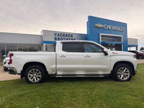 Used 2022 Chevrolet Silverado 1500 LTZ AWD/4WD image 8