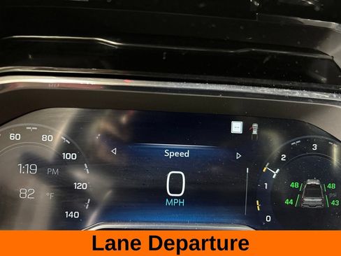 Used 2023 Chevrolet Silverado 1500 LT AWD/4WD image 16