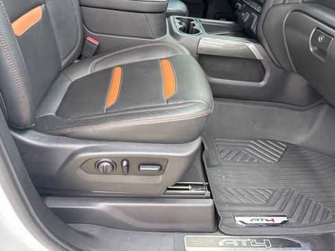 Used 2021 GMC Sierra 1500 AT4 w/ AT4 Premium Package AWD/4WD image 11
