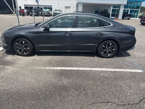 Used 2025 Hyundai Sonata SEL FWD image 3